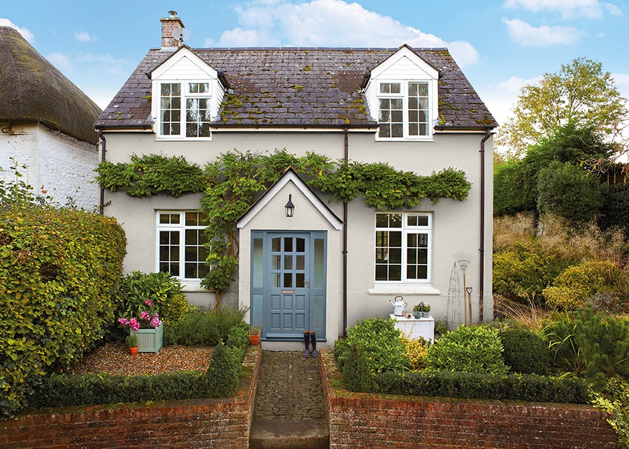 Dulux Weathershield Masonry paint House