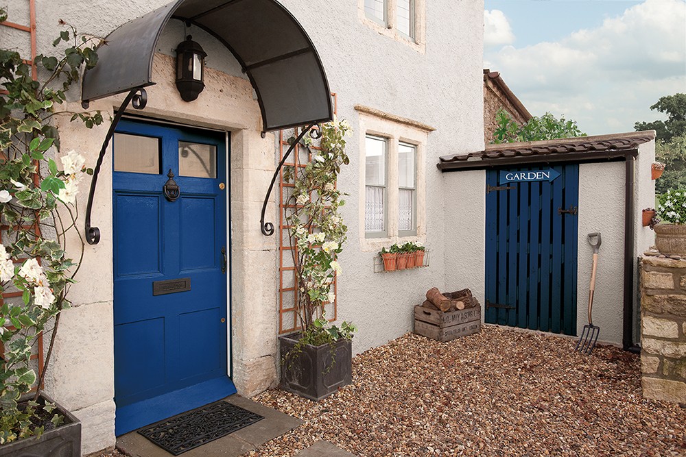 Dulux Weathershield green glade gardenia